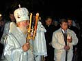 Архиепископ Лев совершает Божественную литургию